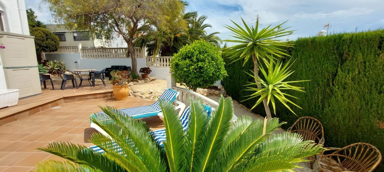 Villa Robert con piscina comunitaria uso exclusivo para una casa por turno Calpe Exterior foto