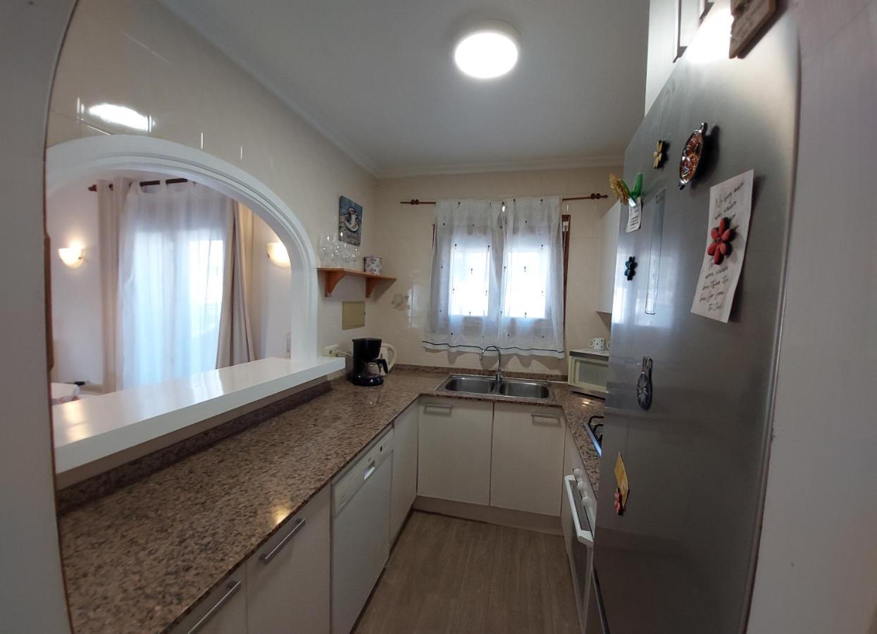 Villa Robert con piscina comunitaria uso exclusivo para una casa por turno Calpe Exterior foto