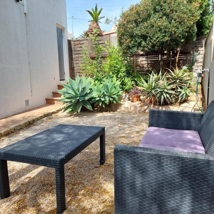 Villa Robert con piscina comunitaria uso exclusivo para una casa por turno Calpe Exterior foto