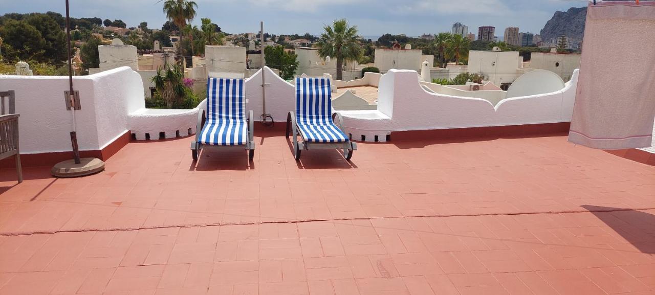 Villa Robert con piscina comunitaria uso exclusivo para una casa por turno Calpe Exterior foto