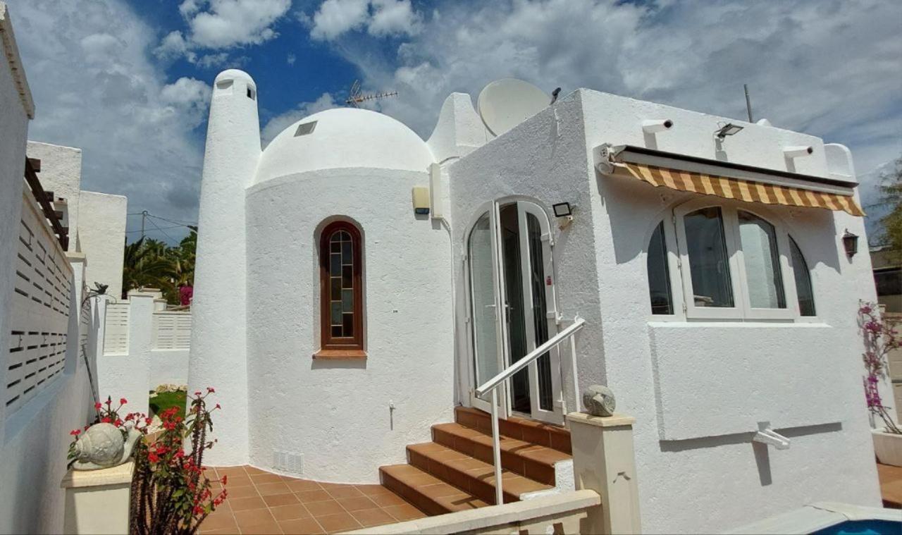 Villa Robert con piscina comunitaria uso exclusivo para una casa por turno Calpe Exterior foto